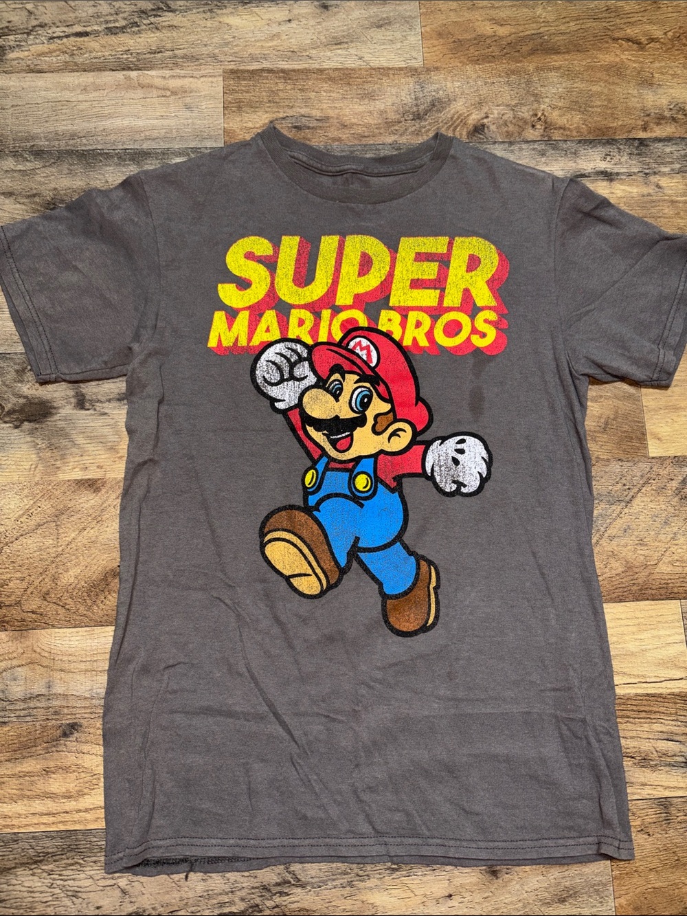 Vintage Nintendo Gray Super Mario Bros  Graphic Tee | Unisex Size Small